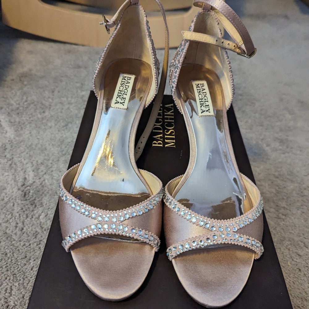 Bagley Mischka Gillian Heels